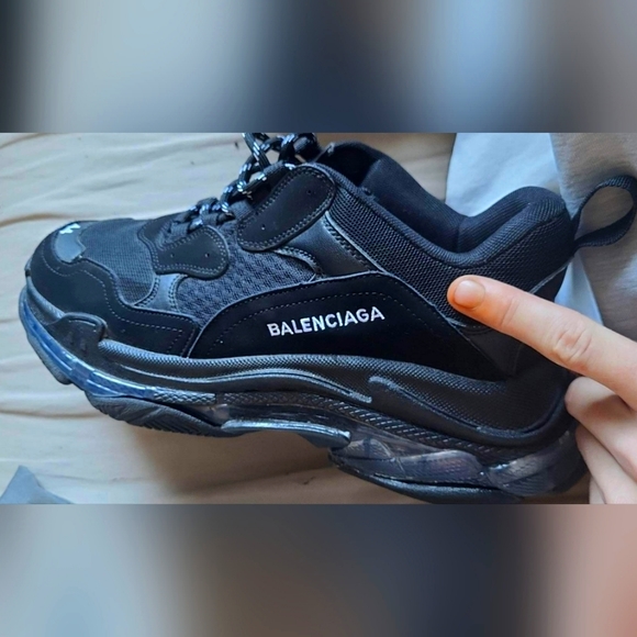 Balenciaga triple s - Picture 1 of 5